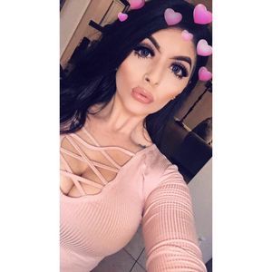 Meet your Posher, Sarina